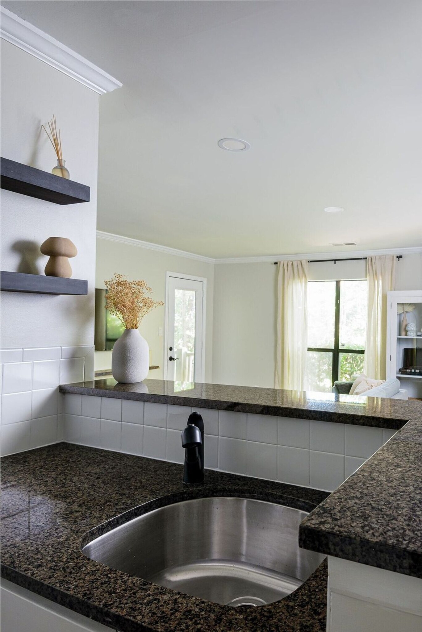 Building Photo - 2711 Randolph Rd