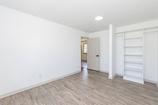 Building Photo - Spacious 4-Bedroom Rental – 10 Minutes from Fort Bragg & local amenities!