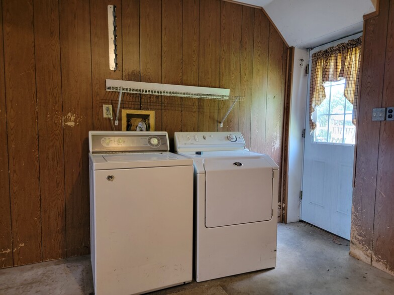 Building Photo - 280 Yummerdall Rd