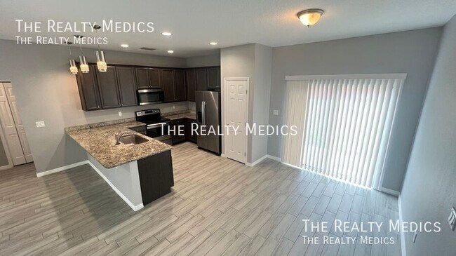 Building Photo - 2122 Sans Souci Ave SE