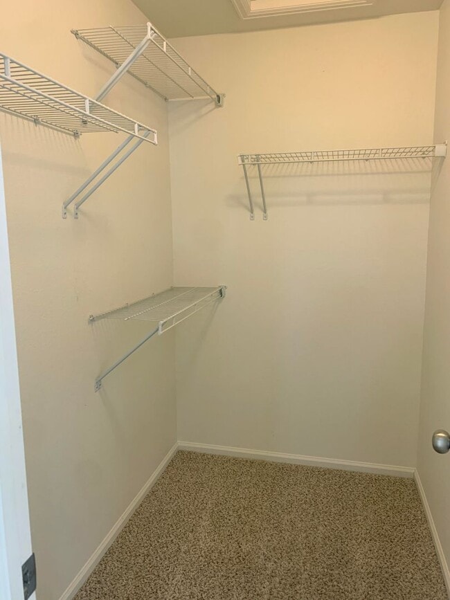 Building Photo - 3807 Cedarwood Ln