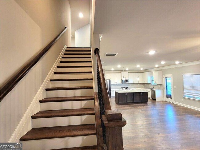 Building Photo - 1866 Castleberry Ln