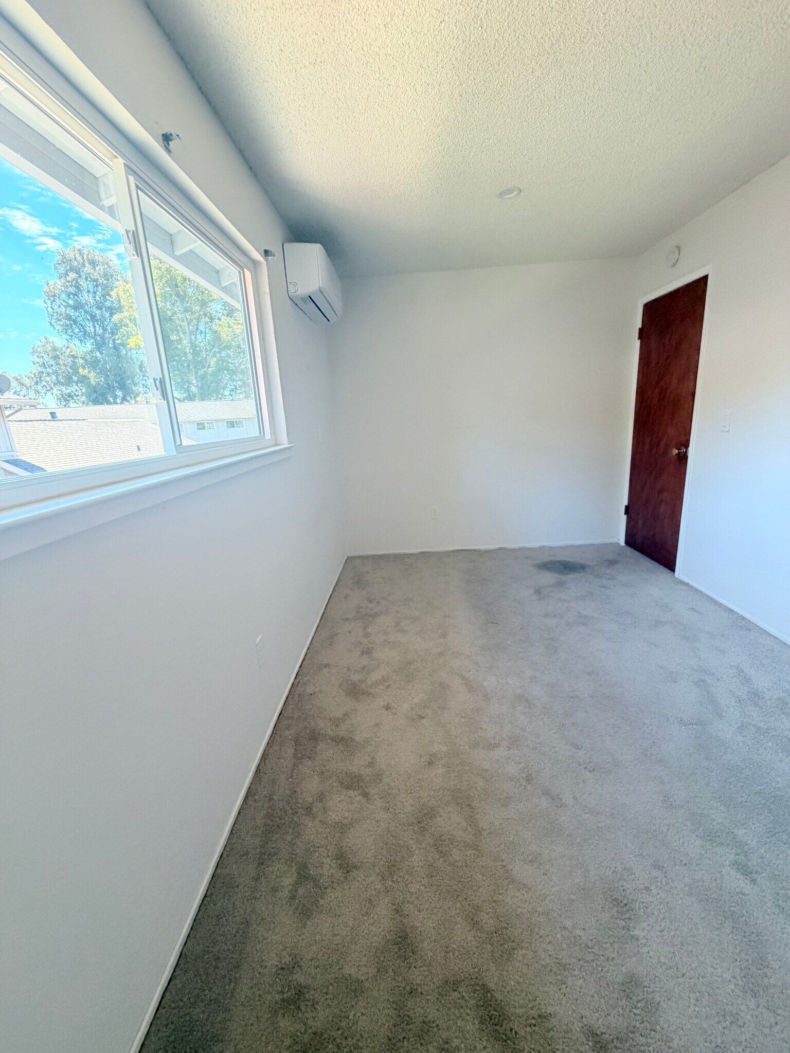 Building Photo - 85 El Toro Ct