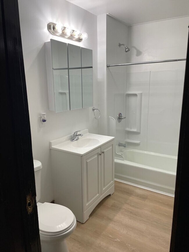 Building Photo - 236-238-238 College St