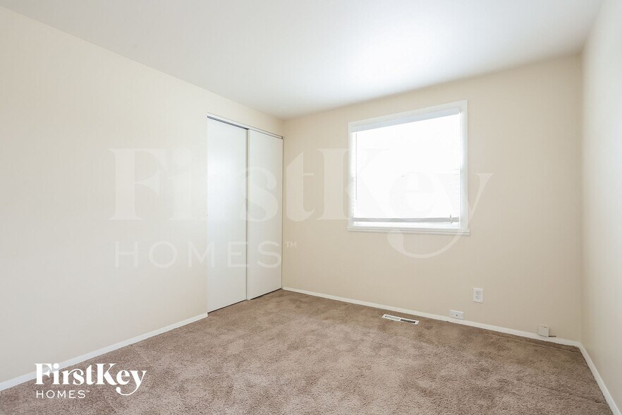 Building Photo - 660 Jefferson Ave