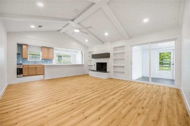 Building Photo - 3013 Conejos Dr