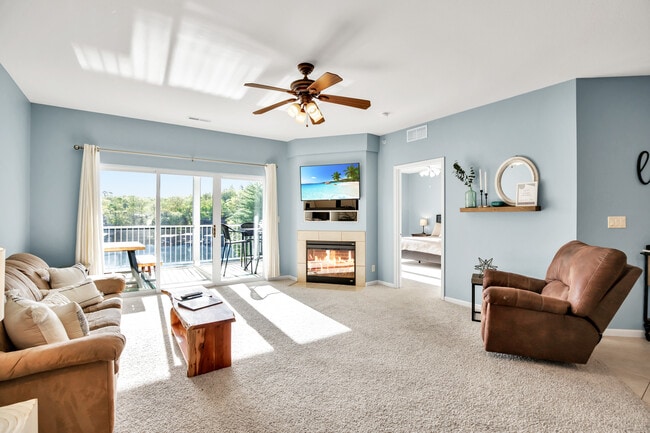 Primary Photo - 1359 Seascape Ln