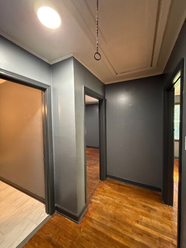 Building Photo - 761 Gracewood St