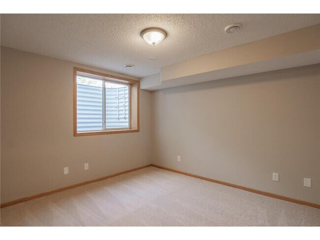 Building Photo - 4108 Regent Ave N