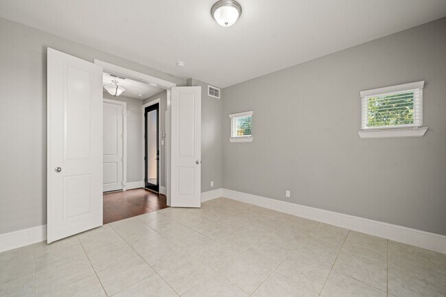 Building Photo - 6703 Highclere Manor Ln