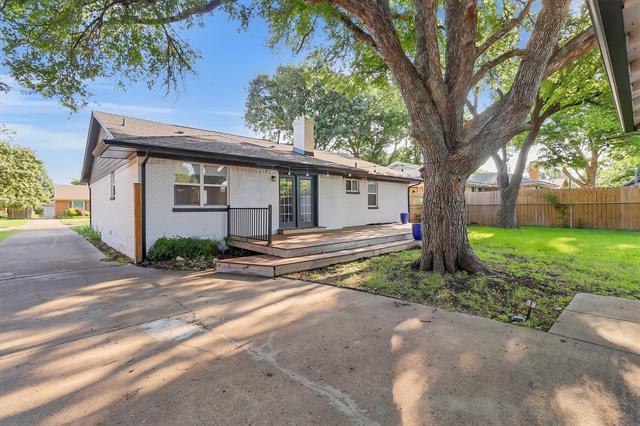 Building Photo - 623 Greenleaf Dr
