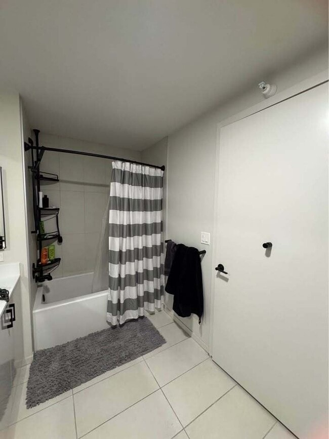 Building Photo - 88 E Wacker Pl