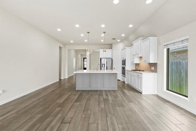 Building Photo - 15818 Weston Ridge Dr