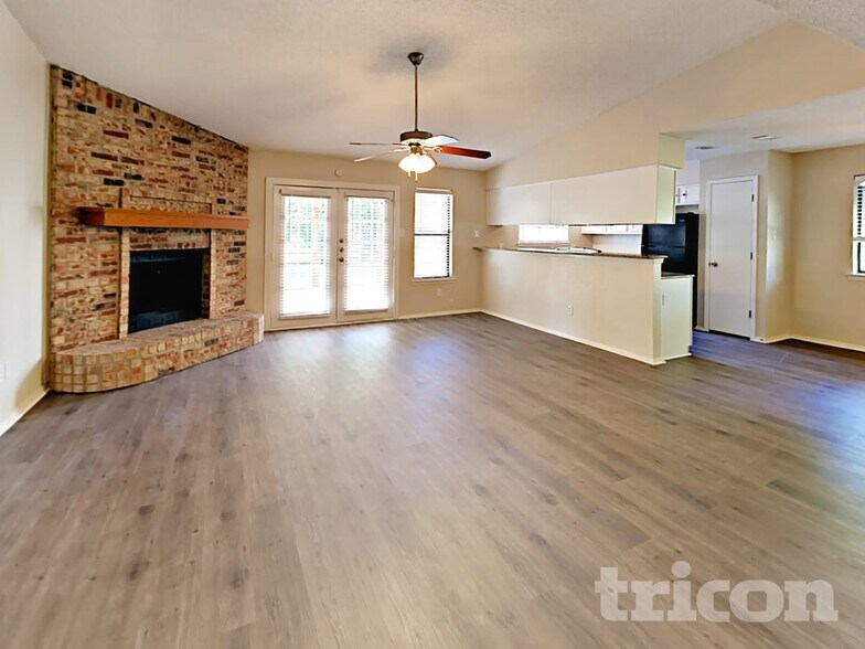 Building Photo - 5925 Fair Wind St