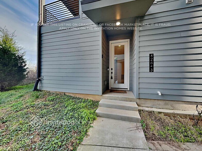 Primary Photo - 428 38th Ave N