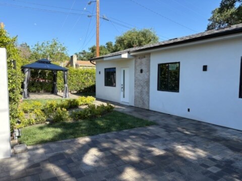 Primary Photo - 6552 Olcott St