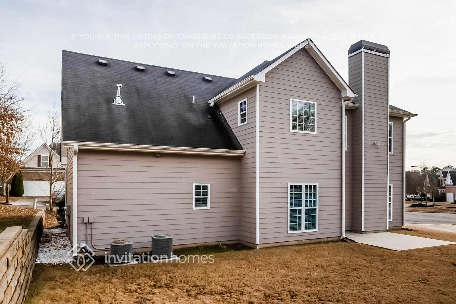 Building Photo - 391 Vinings Vintage Cir SE