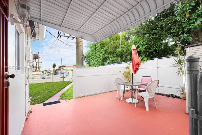 Building Photo - 4500 NW 5th St