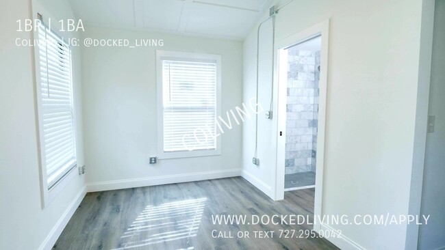 Building Photo - 1/1 Bedroom in Co-living House! Private ba...