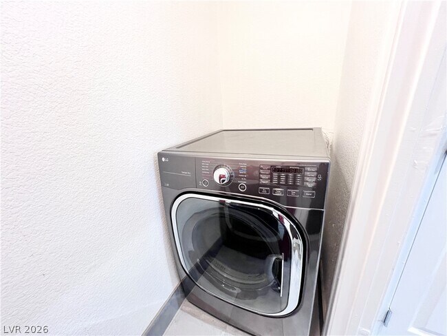 Building Photo - 6955 N Durango Dr