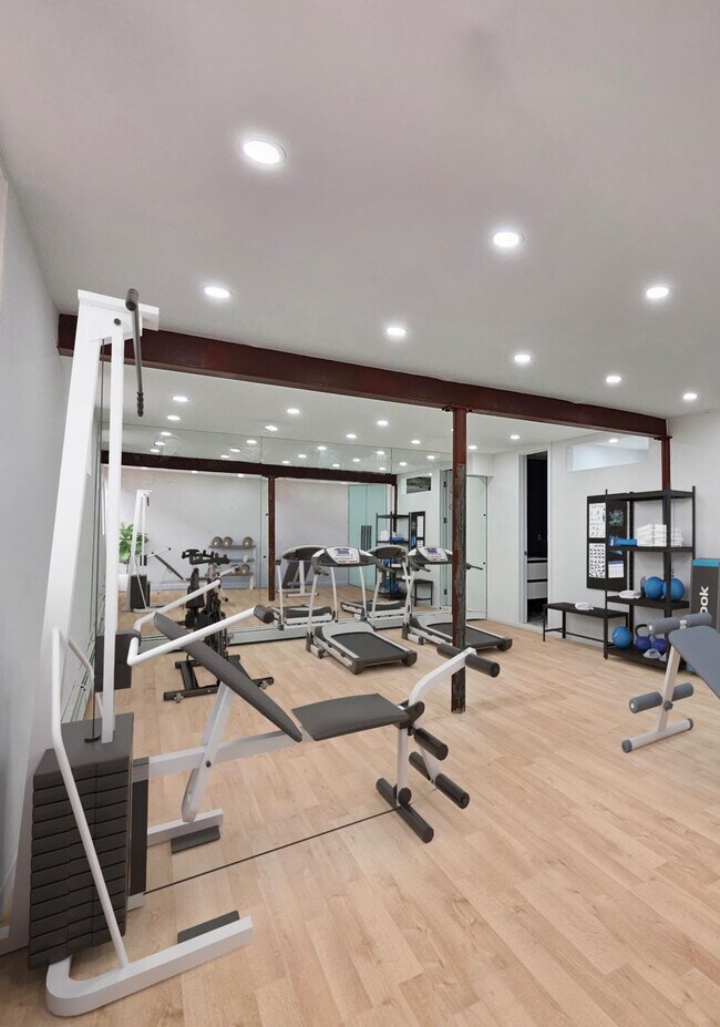 Building Photo - 179 E 102nd St