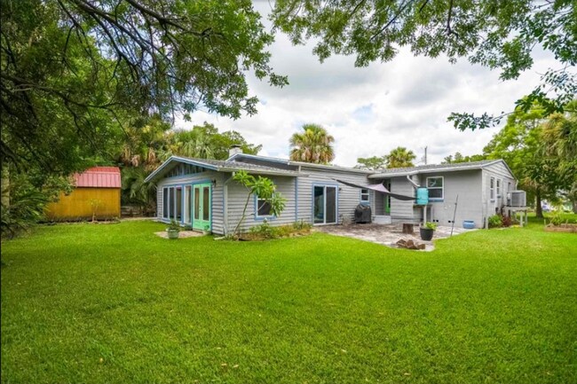 Building Photo - DAVID SHORES RENTAL AVAILABLE!