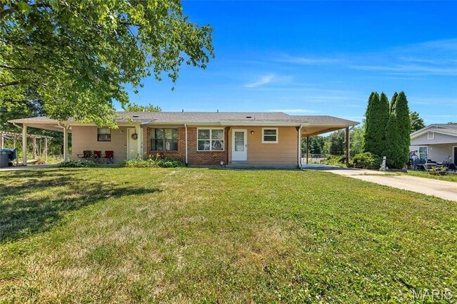 Building Photo - 32 Laura Dr