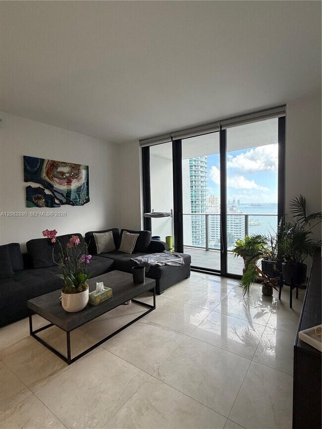 Building Photo - 1010 Brickell Ave