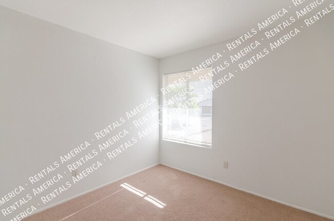 Building Photo - 2745 S Pace W Dr