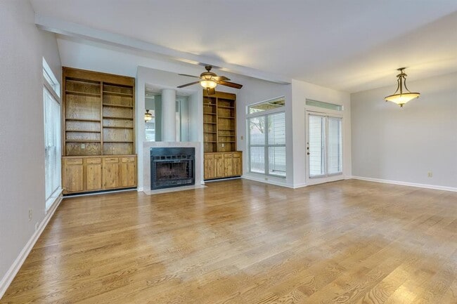 Building Photo - 8318 Greenslope Dr