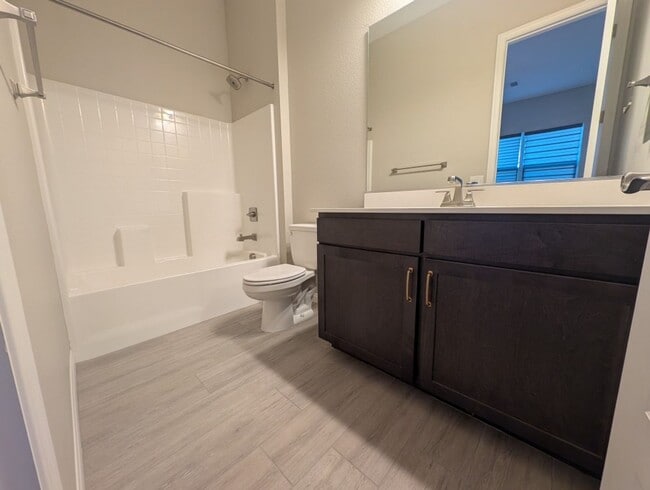 Building Photo - 11531 Great Bahama Way