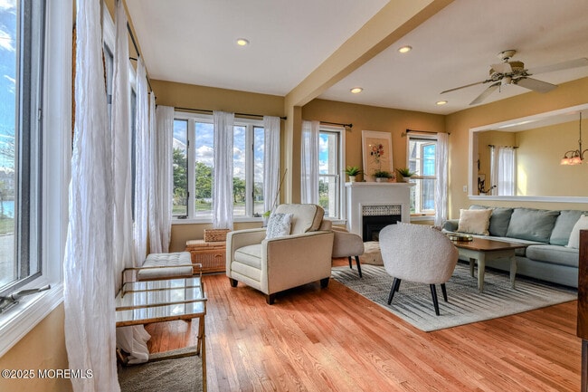 Building Photo - 113 Central Ave