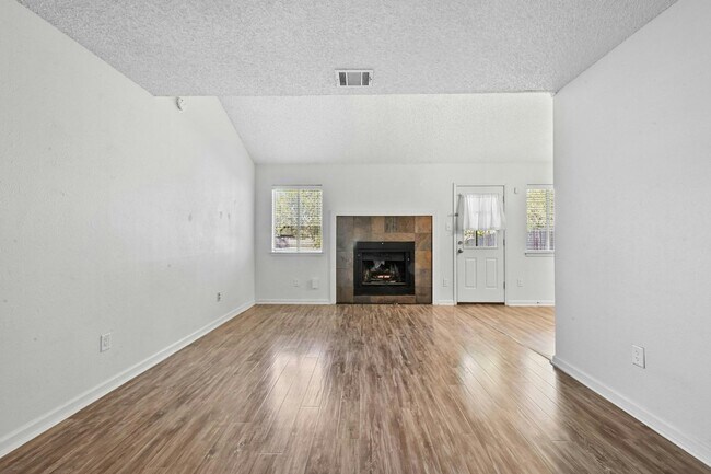 Building Photo - 7604 Woodstone Cove