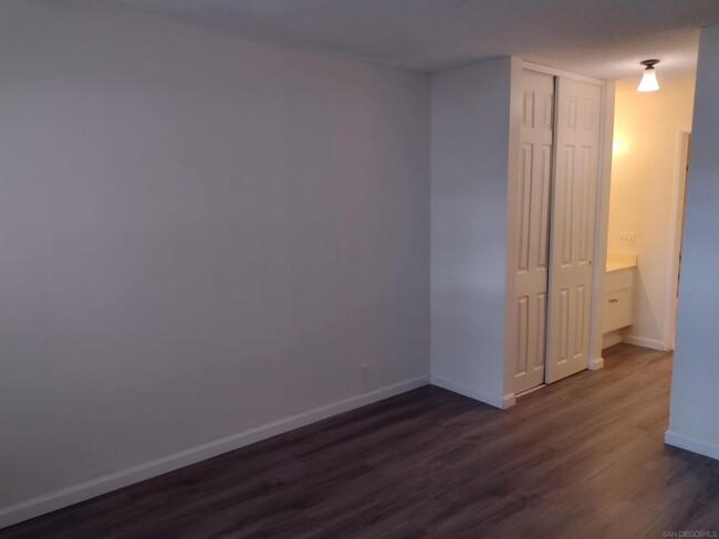 Building Photo - 10730 Aderman Ave