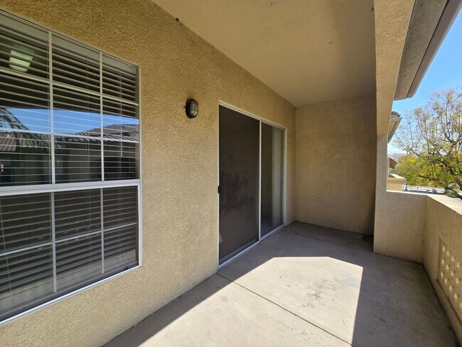 Building Photo - CANYON CREST CONDO