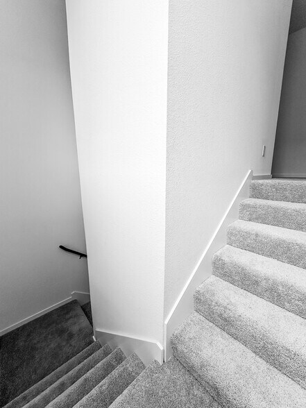 Building Photo - 910 Sandhill Crane Ln