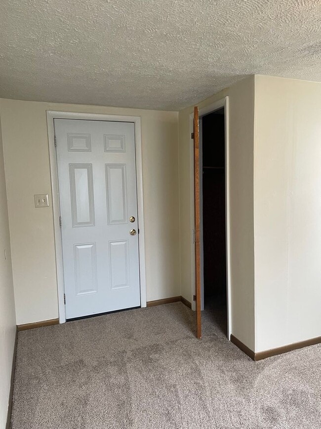 Building Photo - 1144 Prince Dr