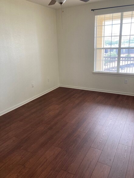 Bedroom 2 - 7575 Kirby Dr