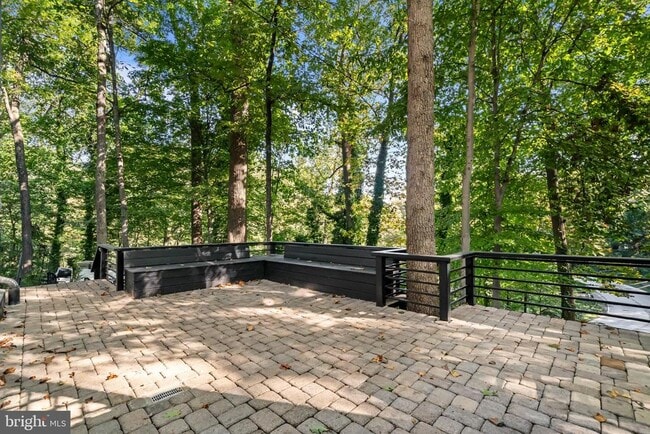 Building Photo - 811 Sligo Creek Pkwy