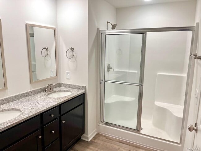 Building Photo - 84 Kohn Dr