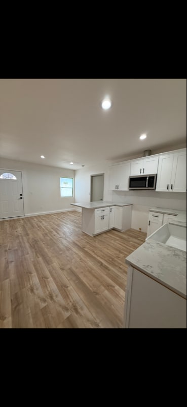 Building Photo - 4927 E San Rafael St