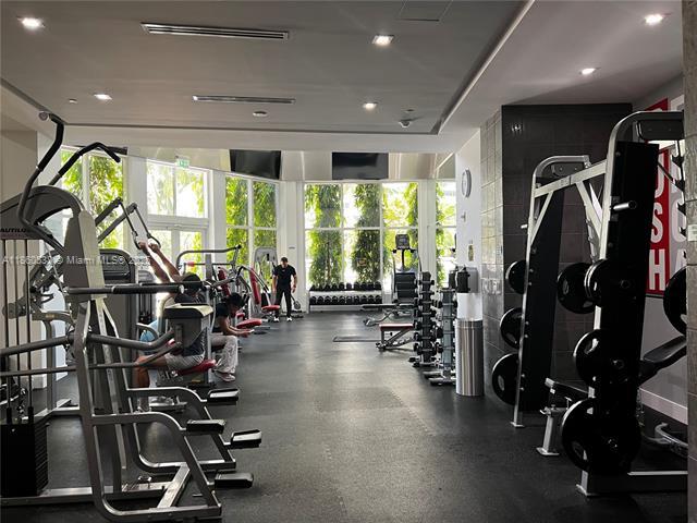 Building Photo - 901 Brickell Key Blvd