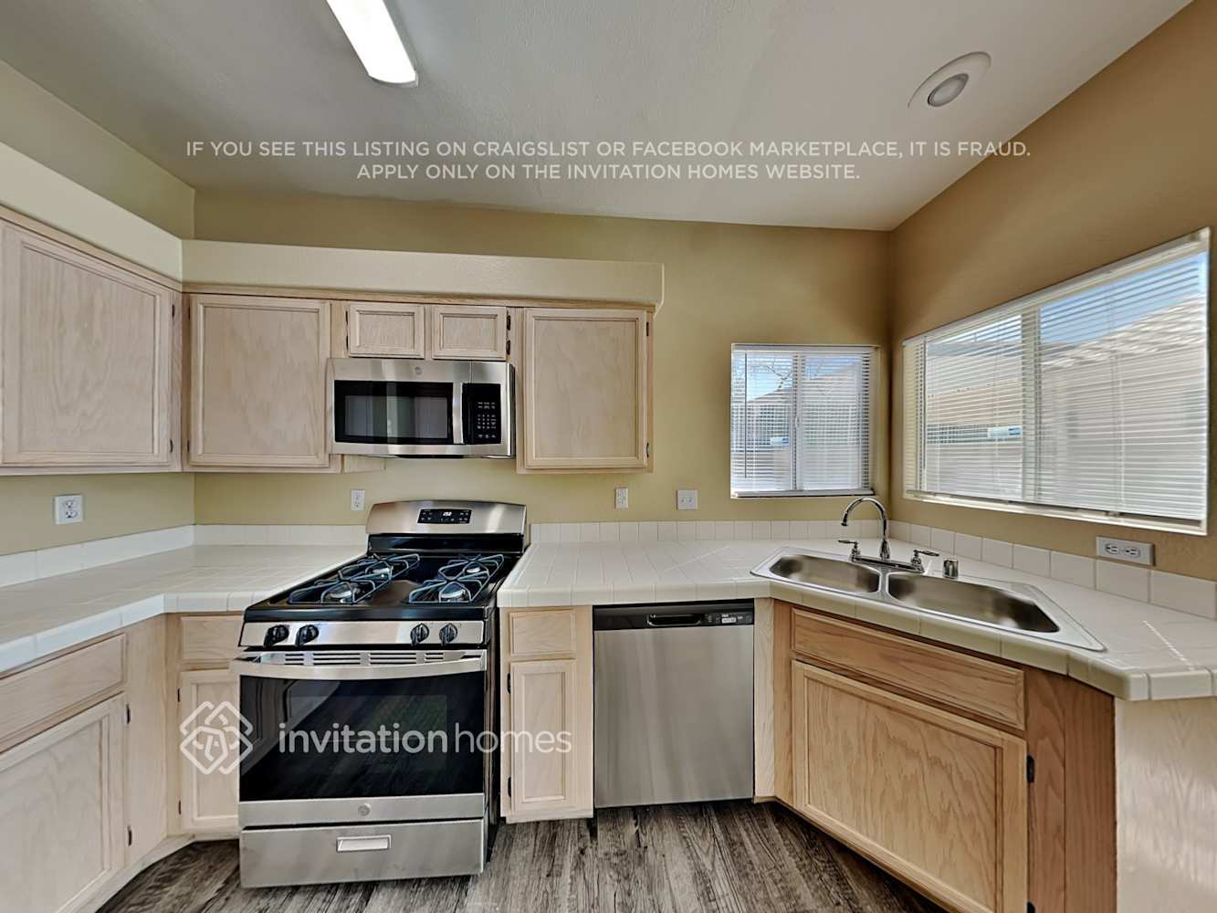 Building Photo - 2537 Parker James Ave