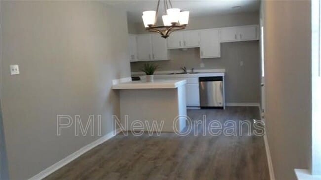 Building Photo - 200 Timber Ridge Dr