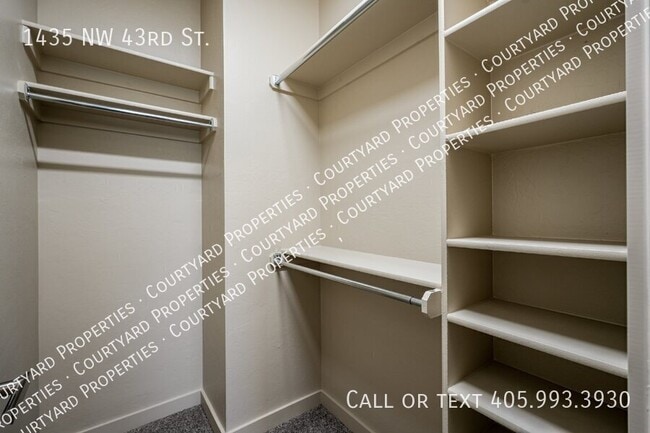 Building Photo - 1435 NW 43rd St