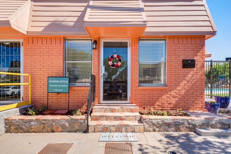 Building Photo - Paso Norte Apartments