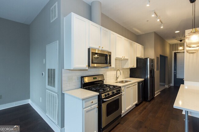 Building Photo - 1195 Milton Terrace SE