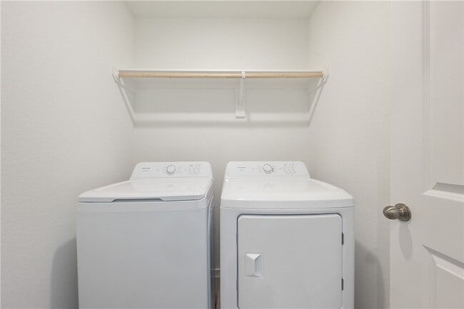 Building Photo - 5433 Bear Run