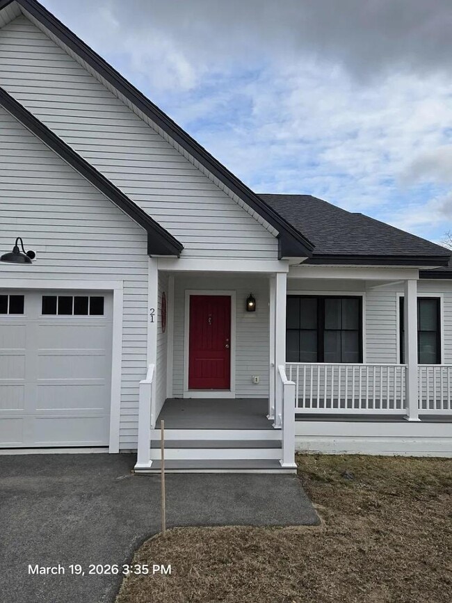 Building Photo - 21 Juniper St