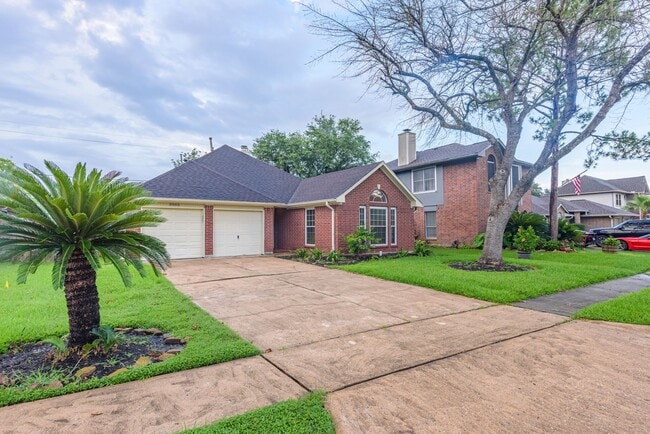 Building Photo - 3503 Riverside Dr